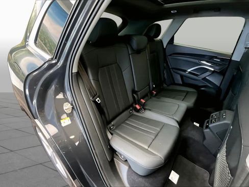 Certified 2025 Audi Q5 Premium Plus AWD/4WD image 19