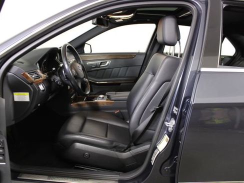 Used 2012 Mercedes-Benz E 350 4MATIC Sedan image 5