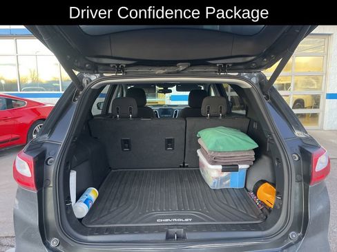 Used 2018 Chevrolet Equinox LT image 8