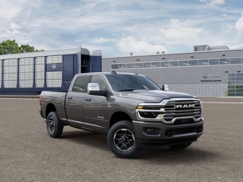 New 2026 RAM 2500 Laramie AWD/4WD image 3