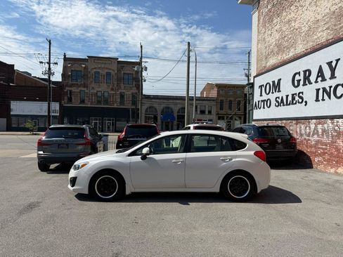 Used 2013 Subaru Impreza 2.0i Premium AWD/4WD image 5
