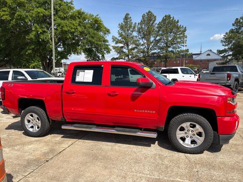 Used 2018 Chevrolet Silverado 1500 LT w/ All Star Edition AWD/4WD image 6