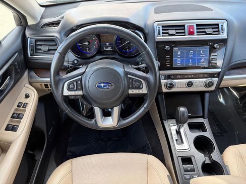 Used 2016 Subaru Outback 2.5i Limited AWD/4WD image 9