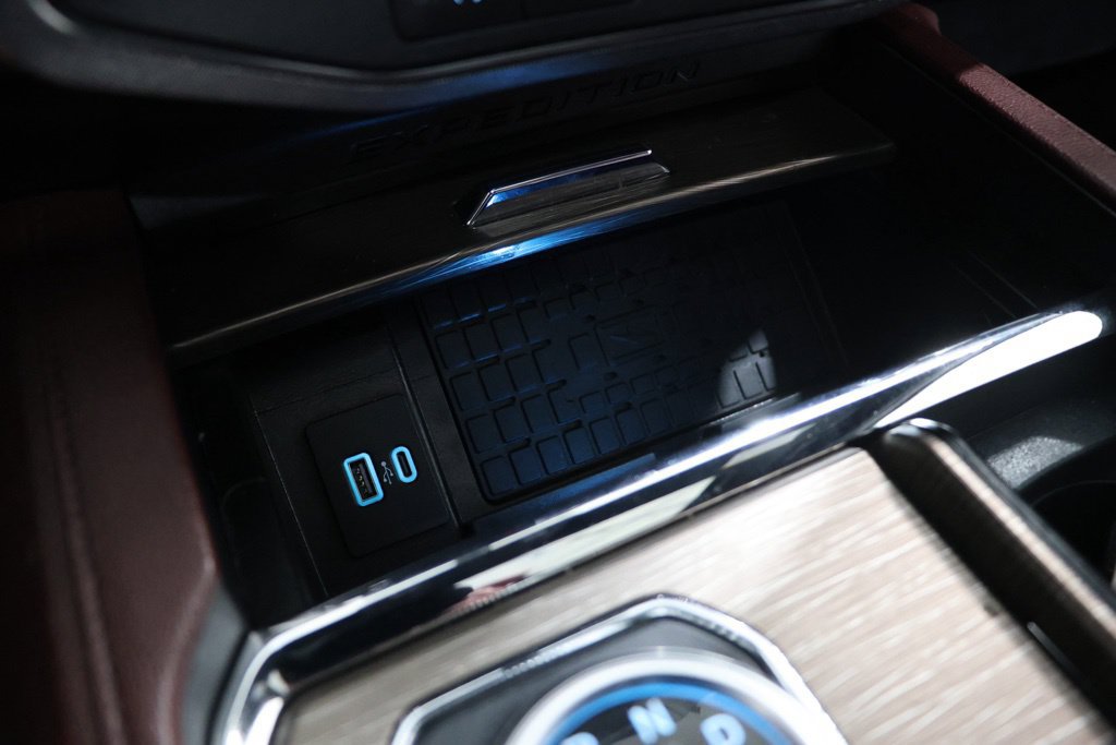 Used 2024 Ford Expedition Max Limited AWD/4WD image 33