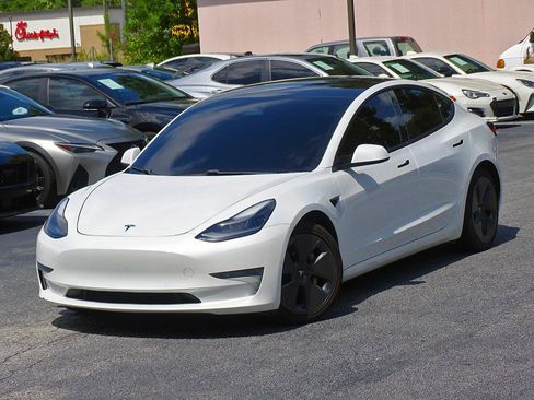 Used 2021 Tesla Model 3 Long Range AWD/4WD image 3