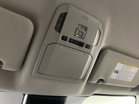 Certified 2023 Toyota Highlander LE image 26