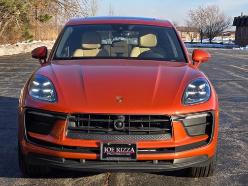 Used 2025 Porsche Macan image 10
