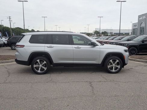 New 2026 Jeep Grand Cherokee L Limited AWD/4WD image 6