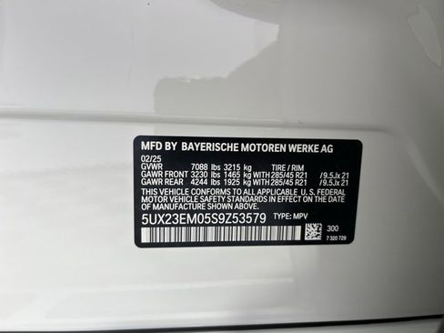 Used 2025 BMW X7 xDrive40i image 27