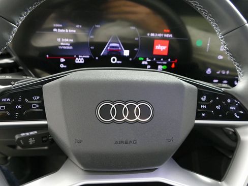 New 2025 Audi Q5 Premium Plus image 17