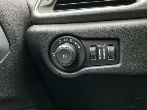 New 2026 Chrysler Pacifica Limited w/ S Appearance Package image 21