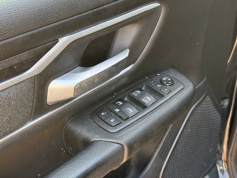 Used 2020 RAM 1500 Big Horn AWD/4WD image 13
