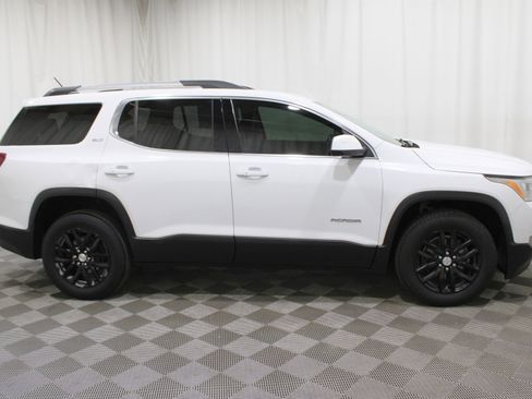 Used 2018 GMC Acadia SLT image 32
