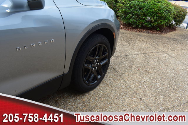 Used 2023 Chevrolet Blazer LT w/ Driver Confidence Package FWD image 14