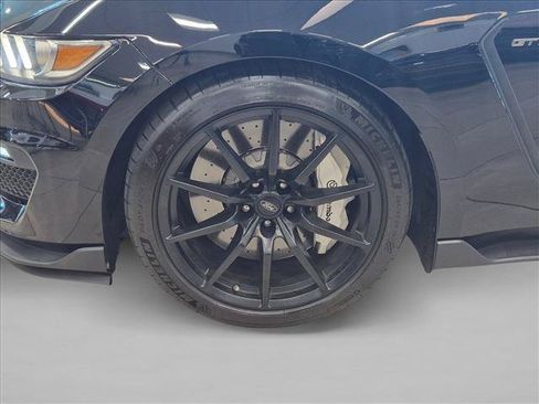 Used 2016 Ford Mustang Shelby GT350 w/ Track Package RWD image 9