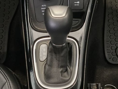 Used 2018 Jeep Compass Latitude w/ Popular Equipment Group AWD/4WD image 22