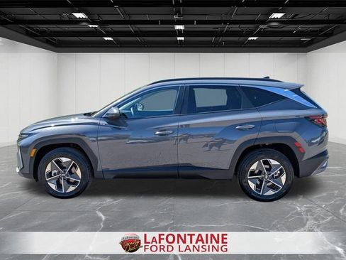Used 2025 Hyundai Tucson SEL AWD/4WD image 2
