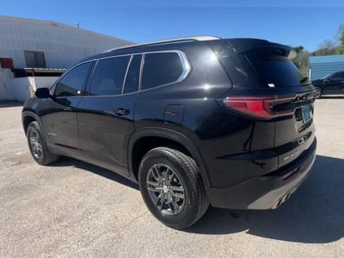 Used 2025 GMC Acadia Elevation image 6