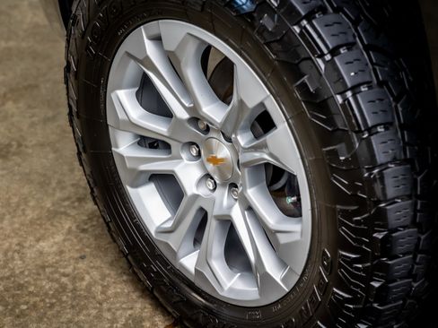 Used 2025 Chevrolet Silverado 1500 LTZ image 20