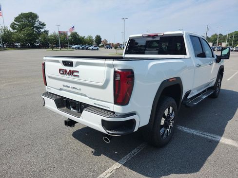 New 2026 GMC Sierra 2500 Denali w/ Denali Reserve Package image 3