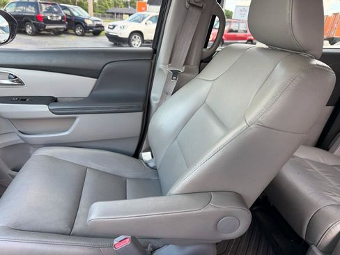 Used 2014 Honda Odyssey Touring Elite image 7