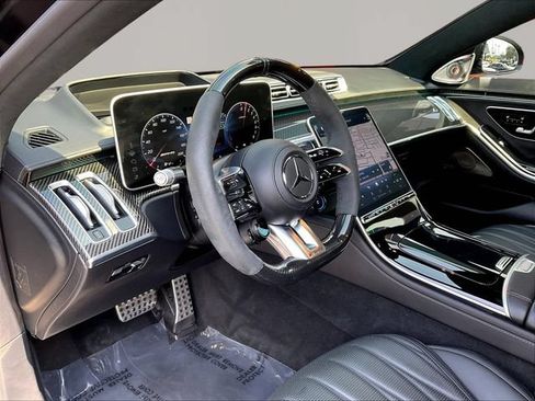 Used 2024 Mercedes-Benz S 63 AMG S image 19