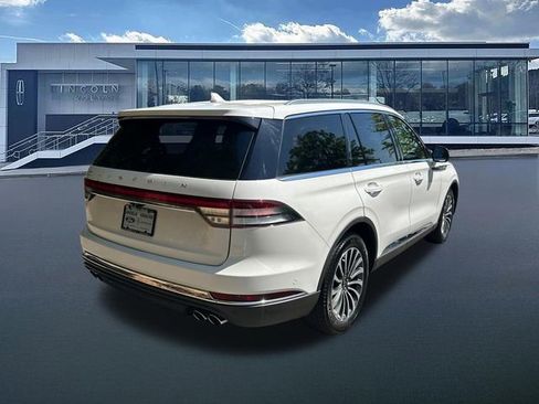 Used 2023 Lincoln Aviator Reserve w/ Equipment Group 201A RWD image 8
