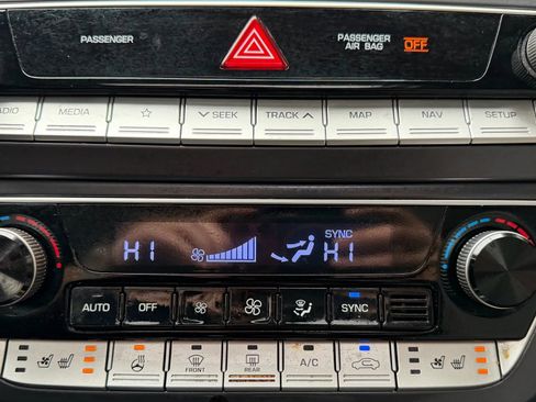 Used 2018 Hyundai Sonata Limited w/ Limited Ultimate Package 03 FWD image 21