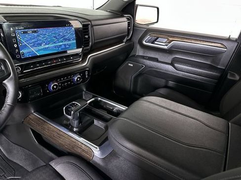 Used 2025 GMC Sierra 1500 Elevation AWD/4WD image 36