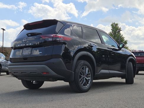Used 2023 Nissan Rogue S AWD/4WD image 15