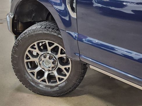 Used 2020 Ford F250 Lariat w/ Lariat Ultimate Package AWD/4WD image 23
