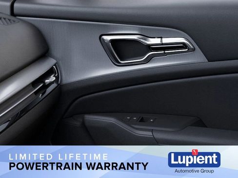 New 2026 Kia Sportage EX image 32