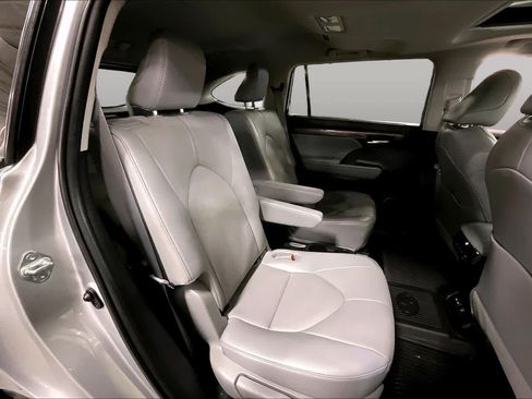 Used 2023 Toyota Highlander Limited AWD/4WD image 20
