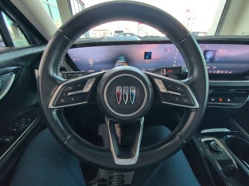 Used 2024 Buick Envision Preferred image 27