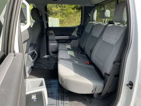 New 2026 Ford F250 XLT w/ XLT Premium Package image 40