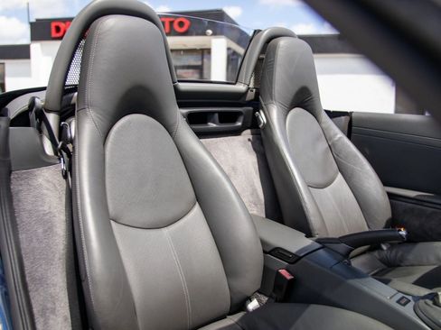 Used 2006 Porsche Boxster RWD image 32