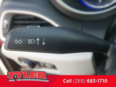 Used 2020 Chrysler Pacifica Touring w/ Cold Weather Group FWD image 24