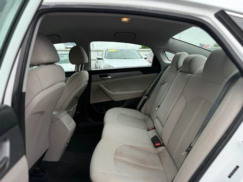 Used 2019 Hyundai Sonata SE FWD image 21