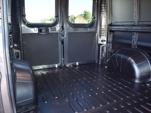 New 2026 RAM ProMaster 2500 w/ Advanced Safety Group FWD image 10