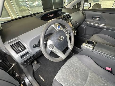 Used 2012 Toyota Prius V Three FWD image 33