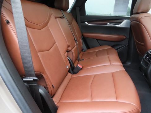 Used 2023 Cadillac XT5 Premium Luxury w/ Technology Package image 39