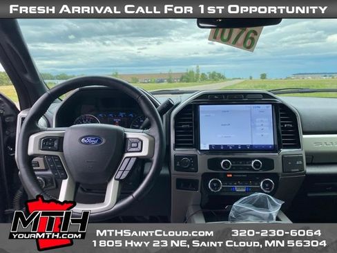 Used 2022 Ford F350 Lariat w/ Lariat Ultimate Package AWD/4WD image 11