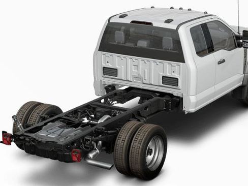 New 2025 Ford F550 4x4 SuperCab Super Duty image 3