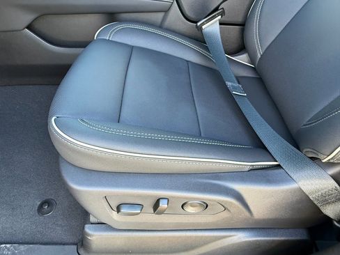 New 2026 Chevrolet Suburban Premier image 11