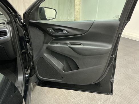 Used 2019 Chevrolet Equinox LT FWD image 34