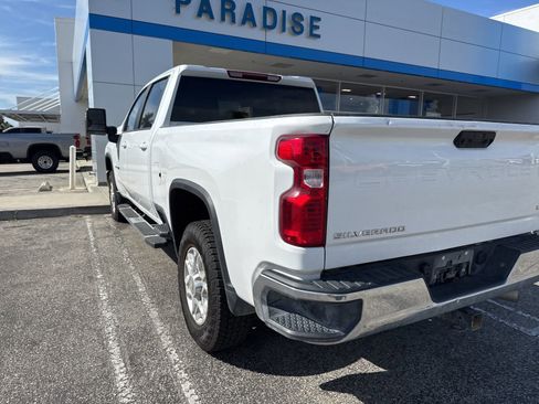 Used 2025 Chevrolet Silverado 2500 LT image 6