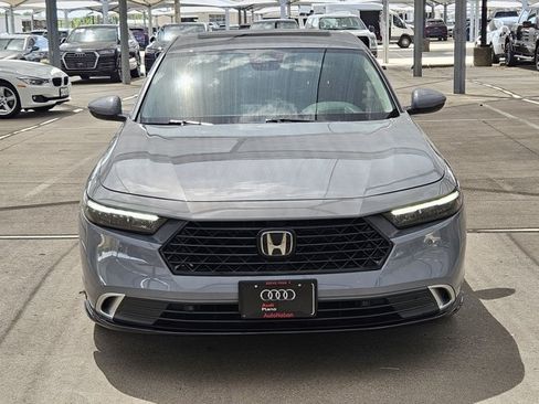 Used 2023 Honda Accord Touring image 2