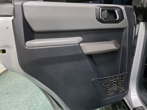 Used 2022 Ford Bronco Black Diamond image 32