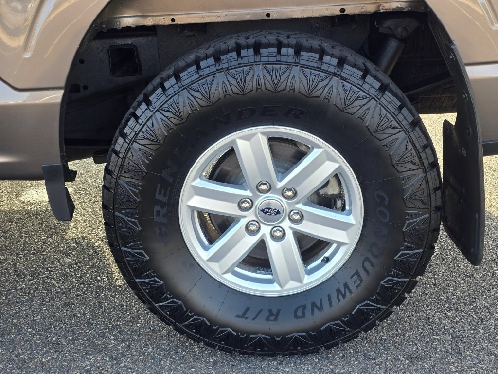 Used 2022 Ford F150 XLT w/ Equipment Group 301A Mid AWD/4WD image 9