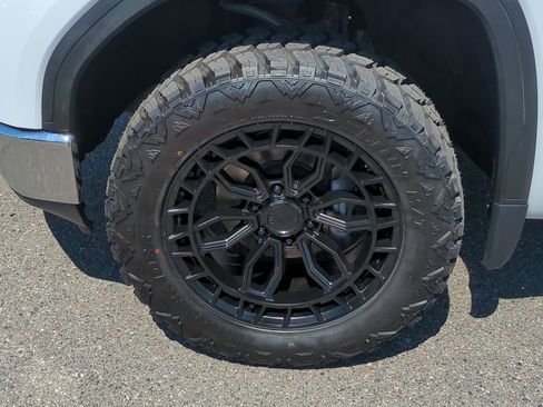 Used 2022 GMC Sierra 1500 SLE w/ Driver Alert Package I image 31